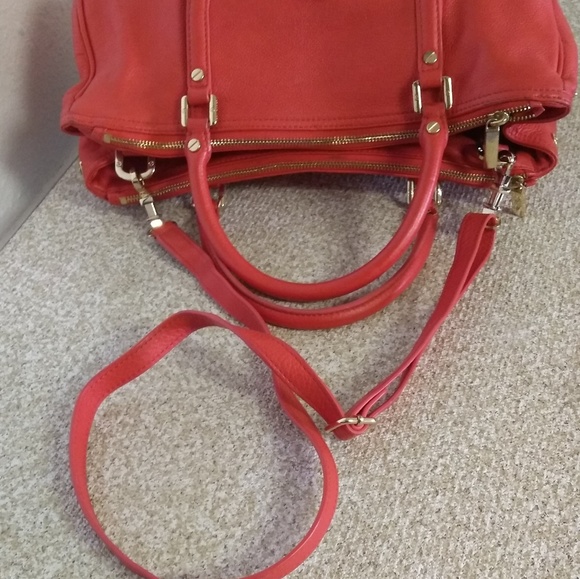 Tory Burch Amanda Soft Leather Bag. - Picture 5 of 8